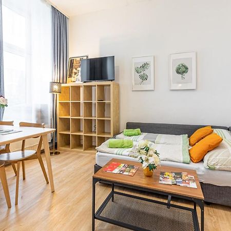 Trendy Vienna By Jr City Apartments Bagian luar foto